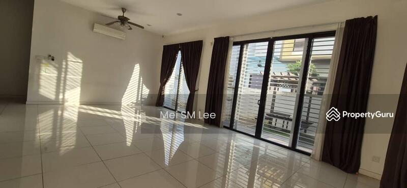 Twin Palms, Sungai Long Living Room
