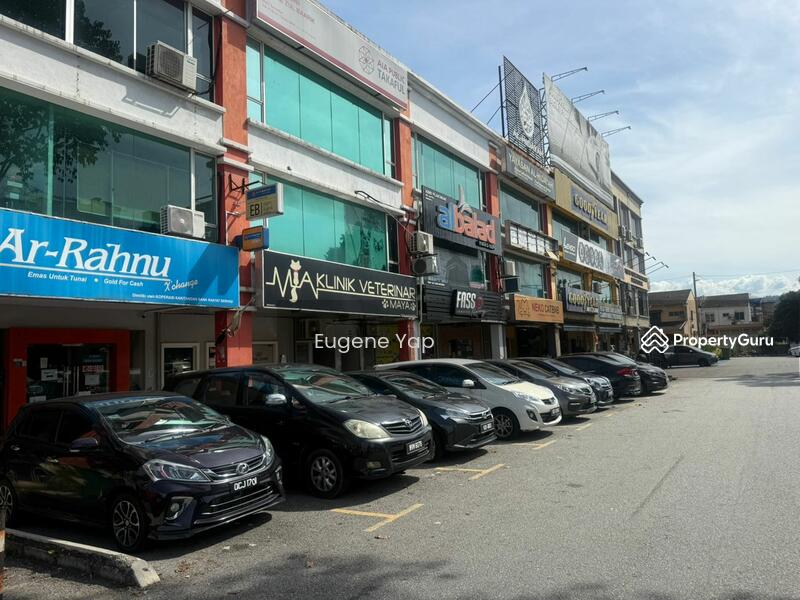 For Sale - (5.4% ROI) PUSAT PERDAGANGAN SELASEH @ BATU CAVES