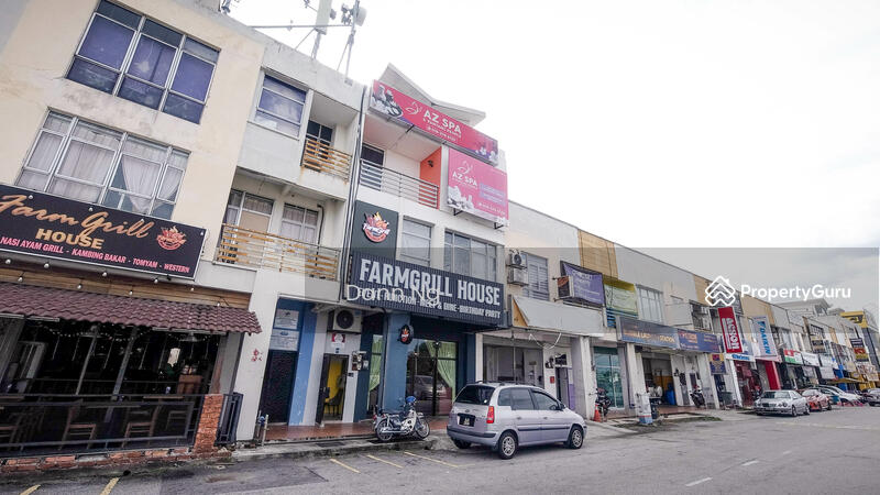 For Sale - TAMAN KAJANG IMPIAN COMMERCIAL SHOP 22x75 Build Up 3190sf MATURE AREA & FACING MAIN ROAD