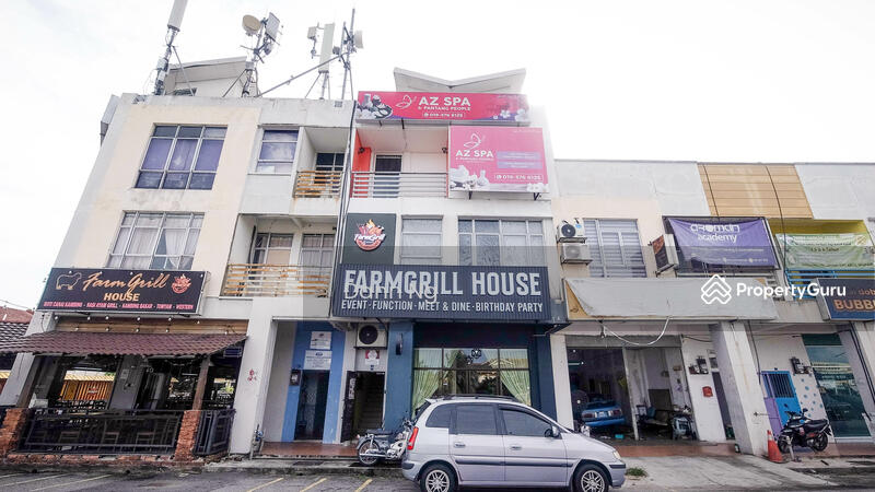 For Sale - TAMAN KAJANG IMPIAN COMMERCIAL SHOP 22x75 Build Up 3190sf MATURE AREA & FACING MAIN ROAD