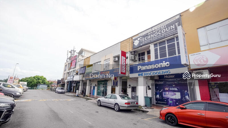 For Sale - TAMAN KAJANG IMPIAN COMMERCIAL SHOP 22x75 Build Up 3190sf MATURE AREA & FACING MAIN ROAD