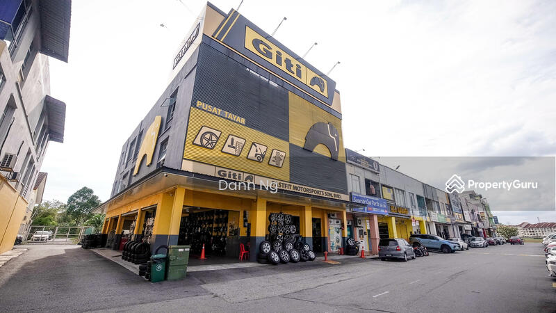 For Sale - TAMAN KAJANG IMPIAN COMMERCIAL SHOP 22x75 Build Up 3190sf MATURE AREA & FACING MAIN ROAD