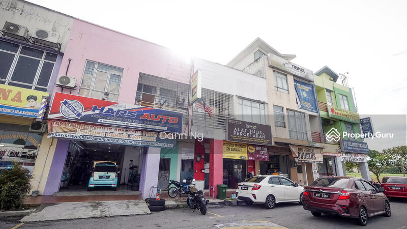 For Sale - TAMAN KAJANG IMPIAN COMMERCIAL SHOP 22x75 Build Up 3190sf MATURE AREA & FACING MAIN ROAD