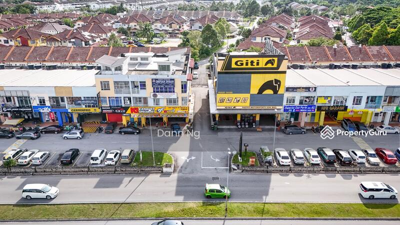 For Sale - TAMAN KAJANG IMPIAN COMMERCIAL SHOP 22x75 Build Up 3190sf MATURE AREA & FACING MAIN ROAD