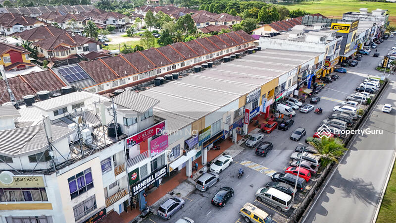 For Sale - TAMAN KAJANG IMPIAN COMMERCIAL SHOP 22x75 Build Up 3190sf MATURE AREA & FACING MAIN ROAD