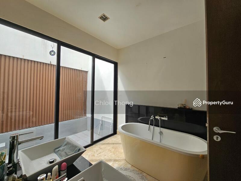 For Sale - Lake Edge Puchong