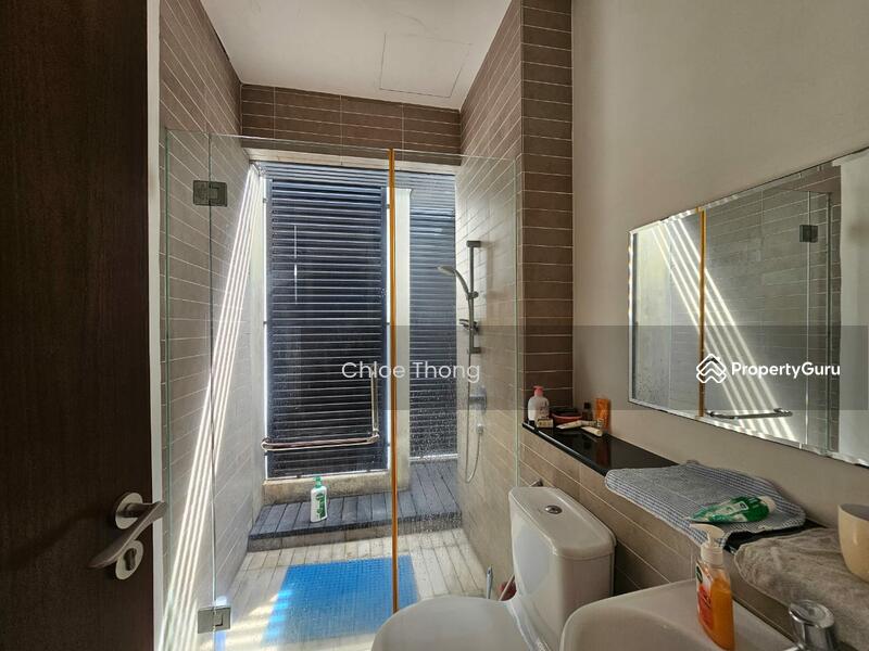 For Sale - Lake Edge Puchong