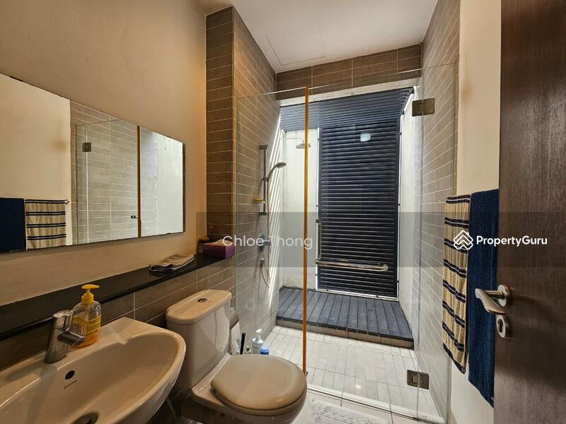For Sale - Lake Edge Puchong