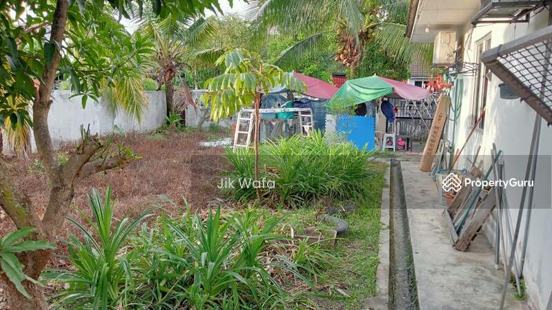 Untuk Dijual - 1 half terrace corner lot Seksyen 7 Kota Damansara