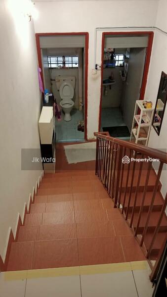 Untuk Dijual - 1 half terrace corner lot Seksyen 7 Kota Damansara