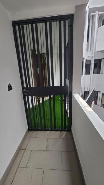 Kediaman Servis untuk Disewa di Aragreens - Ivan Kok - Balcony - PropertyGuru.com.my