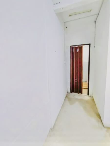 2-storey Terraced House for Rent in Taman Salak Perdana (Dengkil) - Erin Yusof - Corridor - PropertyGuru.com.my