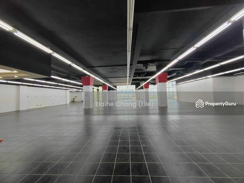 For Rent - Summit USJ - Ground floor, High ceiling, move in condition