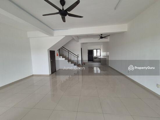 Double Storey Terrace House jalan saujana jaya kelapa sawit, Kulai ...