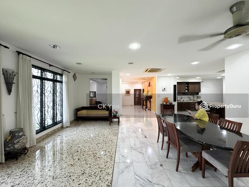 For Sale - Corner Lot House at Jalil Sutera