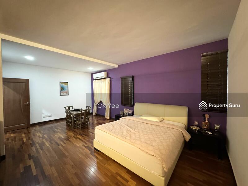 For Sale - Corner Lot House at Jalil Sutera