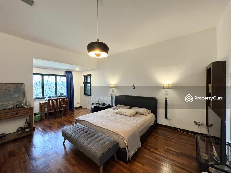 For Sale - Corner Lot House at Jalil Sutera