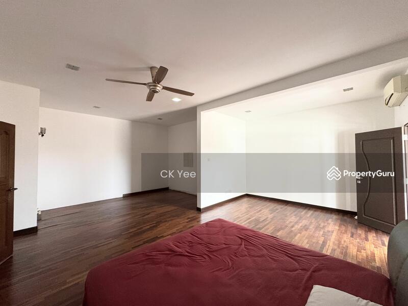 For Sale - Corner Lot House at Jalil Sutera