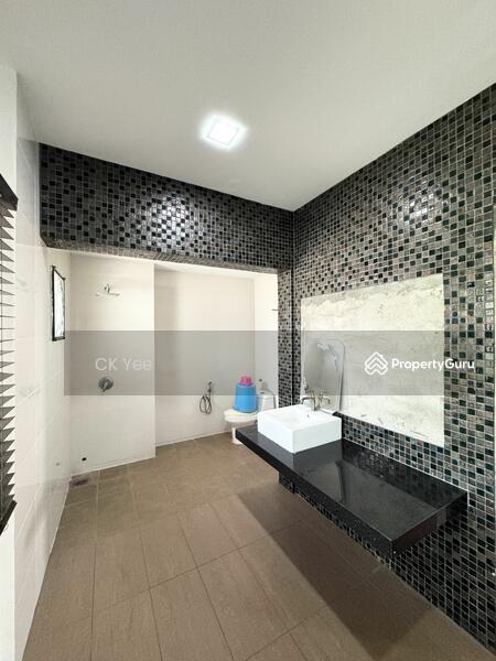 For Sale - Corner Lot House at Jalil Sutera