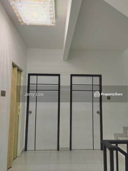 For Sale - Taman Pulai Mutiara Renovated 2.5 Storey Terraces House