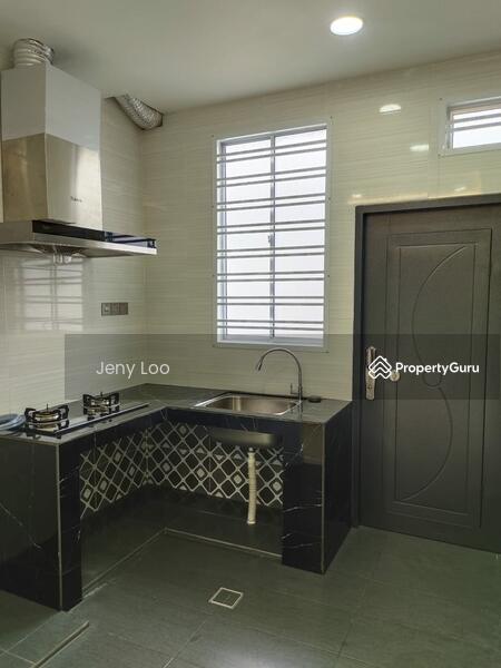 For Sale - Taman Pulai Mutiara Renovated 2.5 Storey Terraces House
