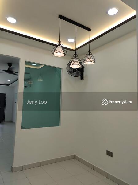 For Sale - Taman Pulai Mutiara Renovated 2.5 Storey Terraces House