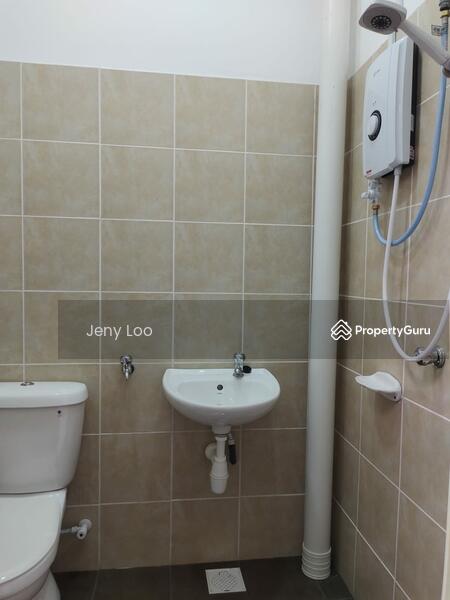 For Sale - Taman Pulai Mutiara Renovated 2.5 Storey Terraces House
