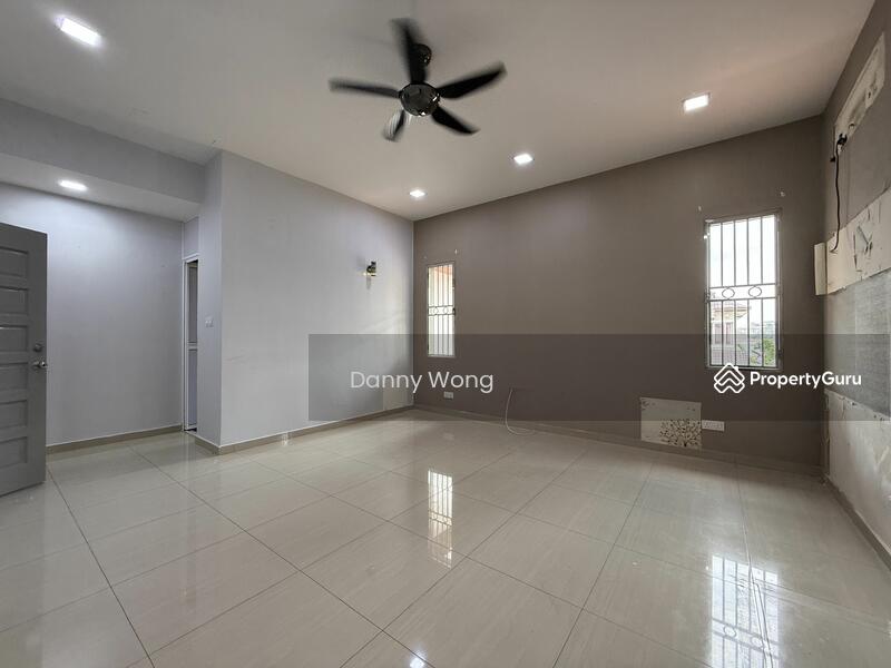 For Sale - Anggun 1