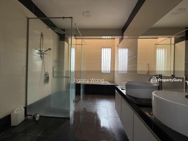 For Sale - Anggun 1