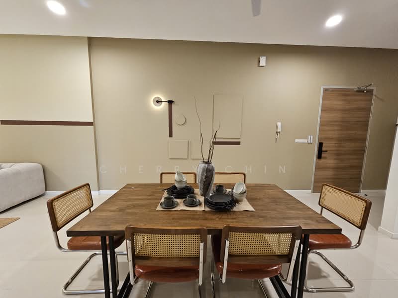 Servis Apartment untuk Dijual di Sapphire Paradigm - Cherry Chin - Dining Room - PropertyGuru.com.my