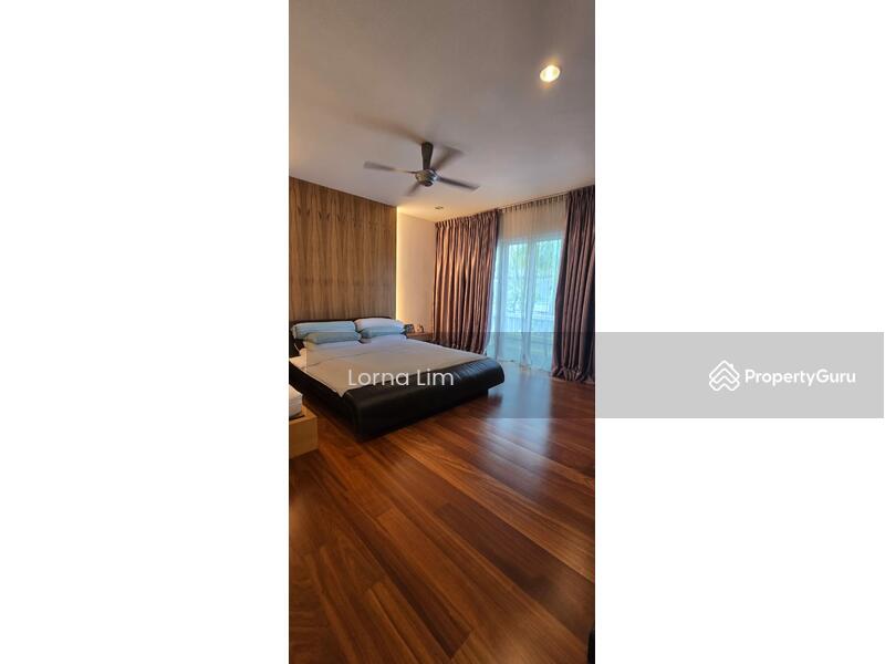 For Sale - Flora Murni