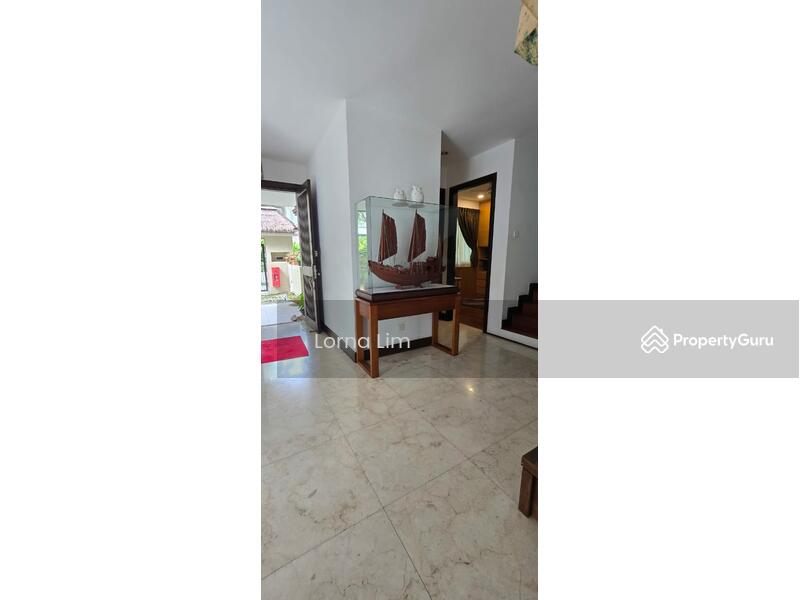 For Sale - Flora Murni
