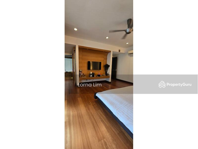 For Sale - Flora Murni