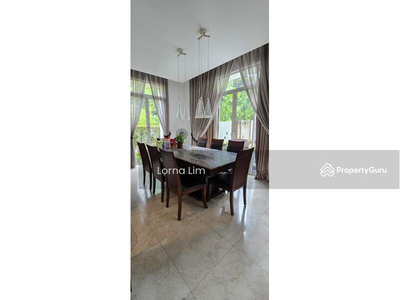 For Sale - Flora Murni