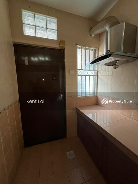 For Sale - Puteri 10