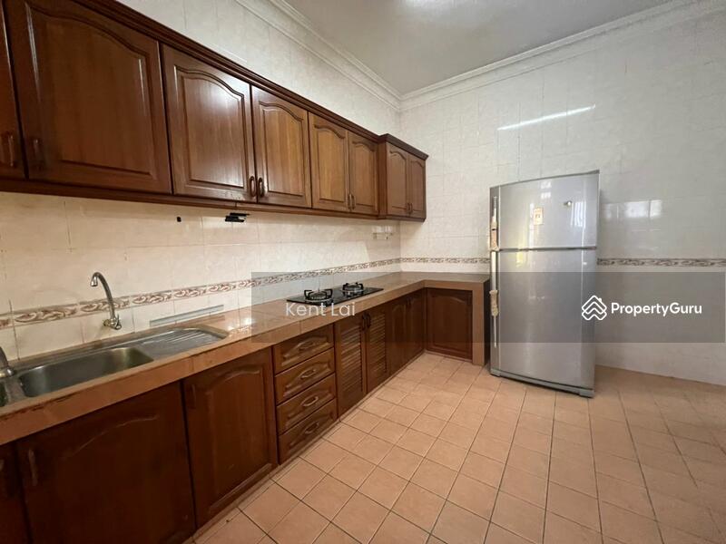 For Sale - Puteri 10