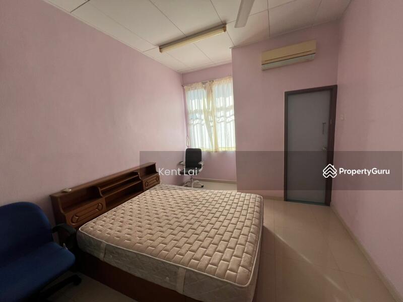 For Sale - Puteri 10