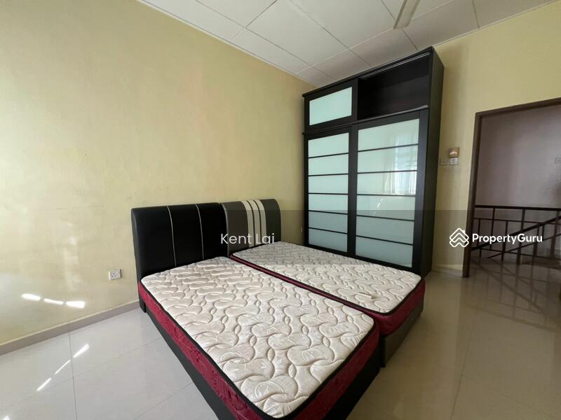 For Sale - Puteri 10