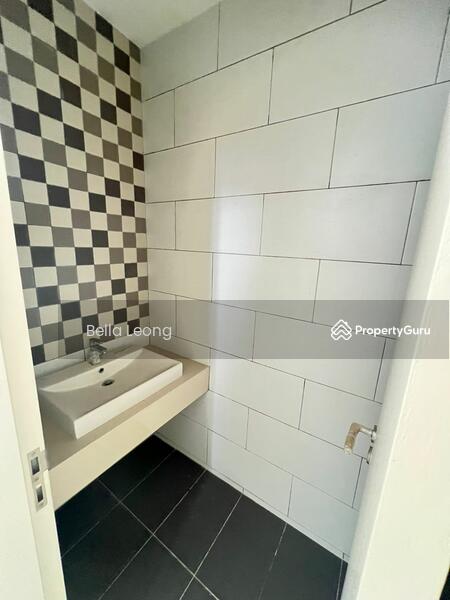 3-storey Terraced House for Sale in Tamansari (Rawang) - Bella Leong - PropertyGuru.com.my