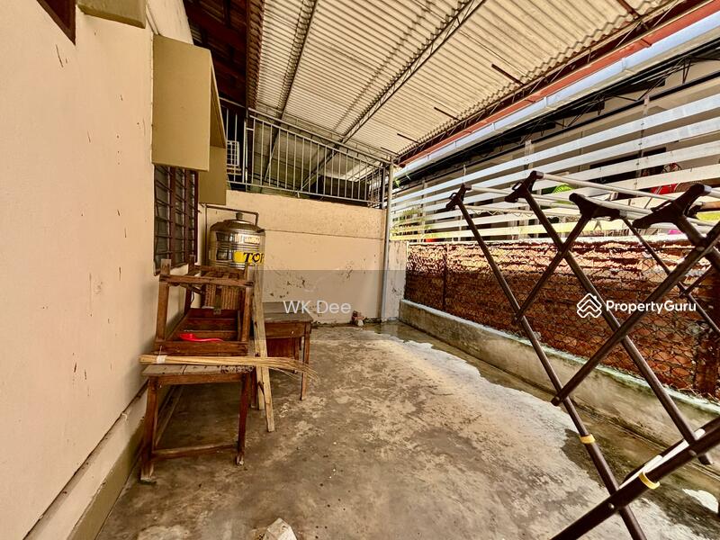 Single Storey Semi D @ Taman Pantai. Peaceful surrounding. untuk Untuk Dijual - RM 588,000, Apr 2026 - PropertyGuru.com.my