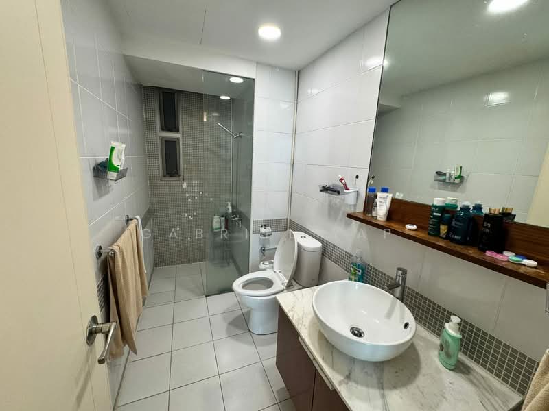 Kediaman Servis untuk Dijual di i-Zen @ Kiara 1 - Gabriel Yap - Bathroom - PropertyGuru.com.my