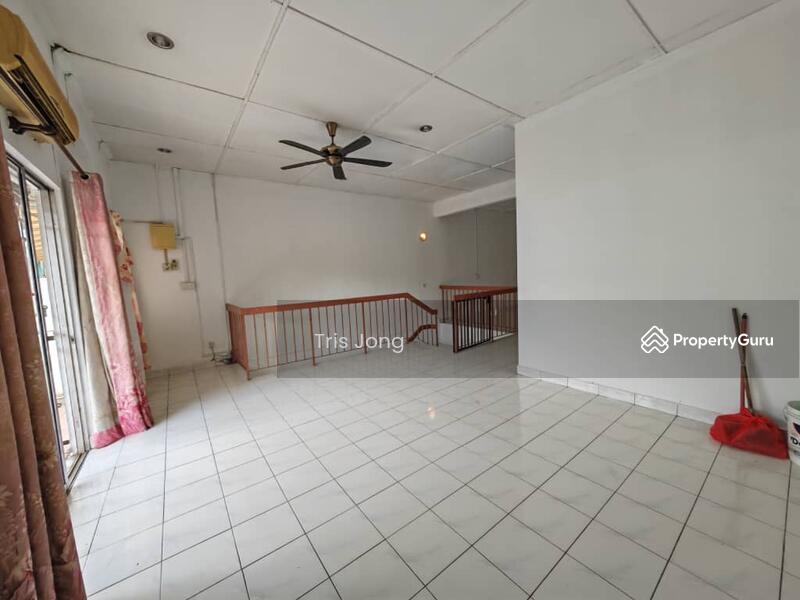 Untuk Dijual - Taman Rawang Putra Town House