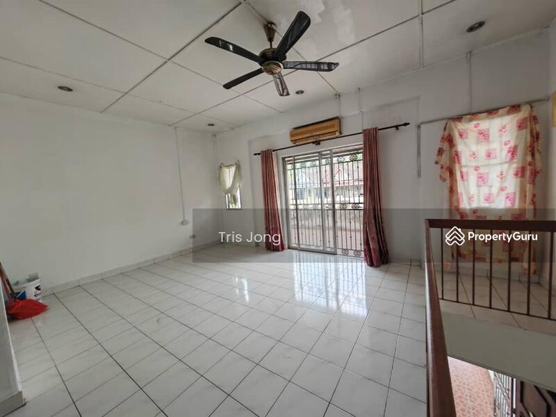Untuk Dijual - Taman Rawang Putra Town House