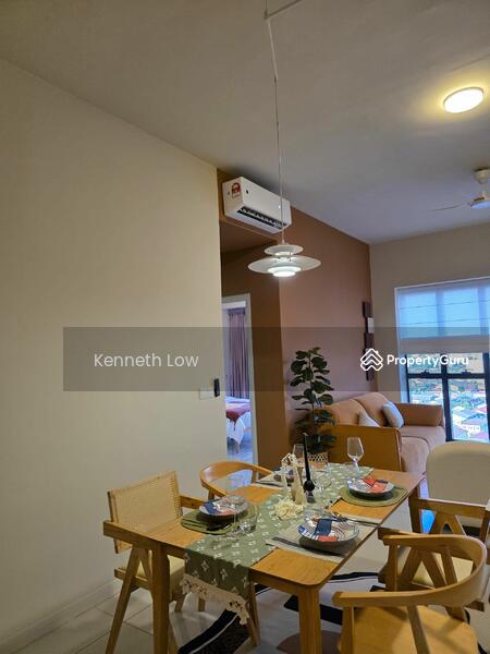 For Sale - Icon Residenz 1 @ Icon City