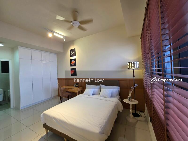 For Sale - Icon Residenz 1 @ Icon City