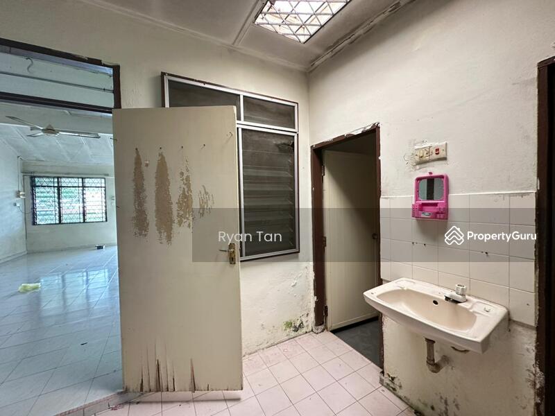For Sale - Taman Bukit Kempas Low Cost