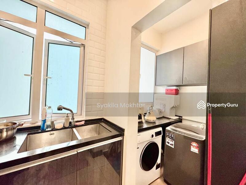 For Sale - Saville @ The Park