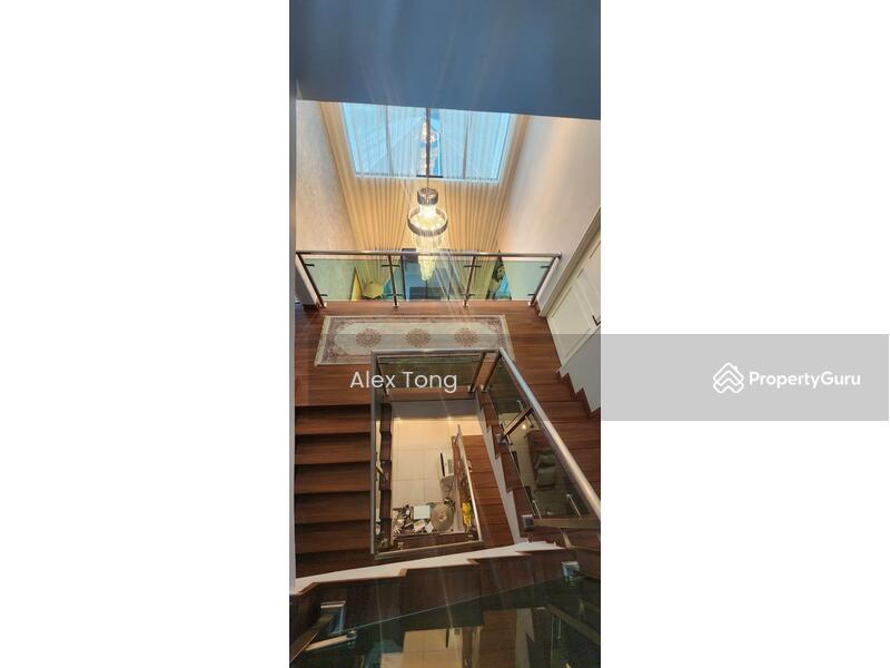 Untuk Dijual - Zircona