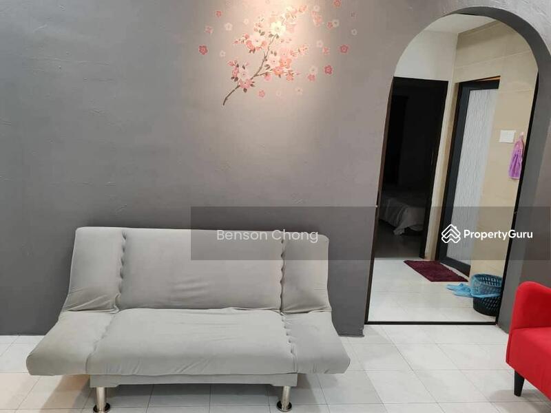 For Rent - Semi-D house at Taman Johor Jaya