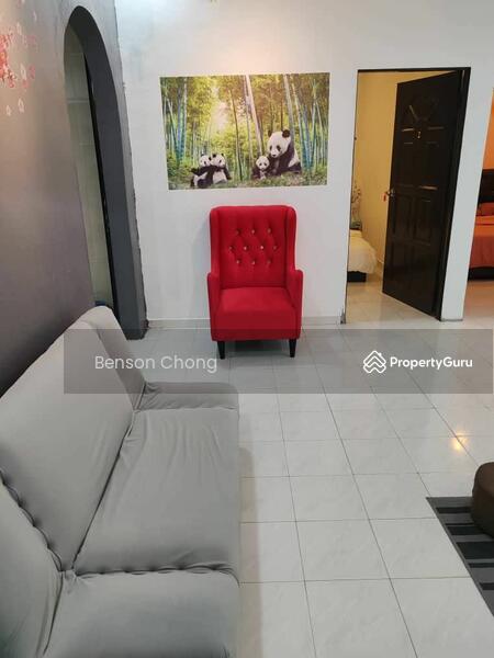 For Rent - Semi-D house at Taman Johor Jaya